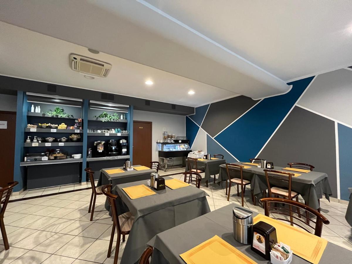 Bussana Hotel