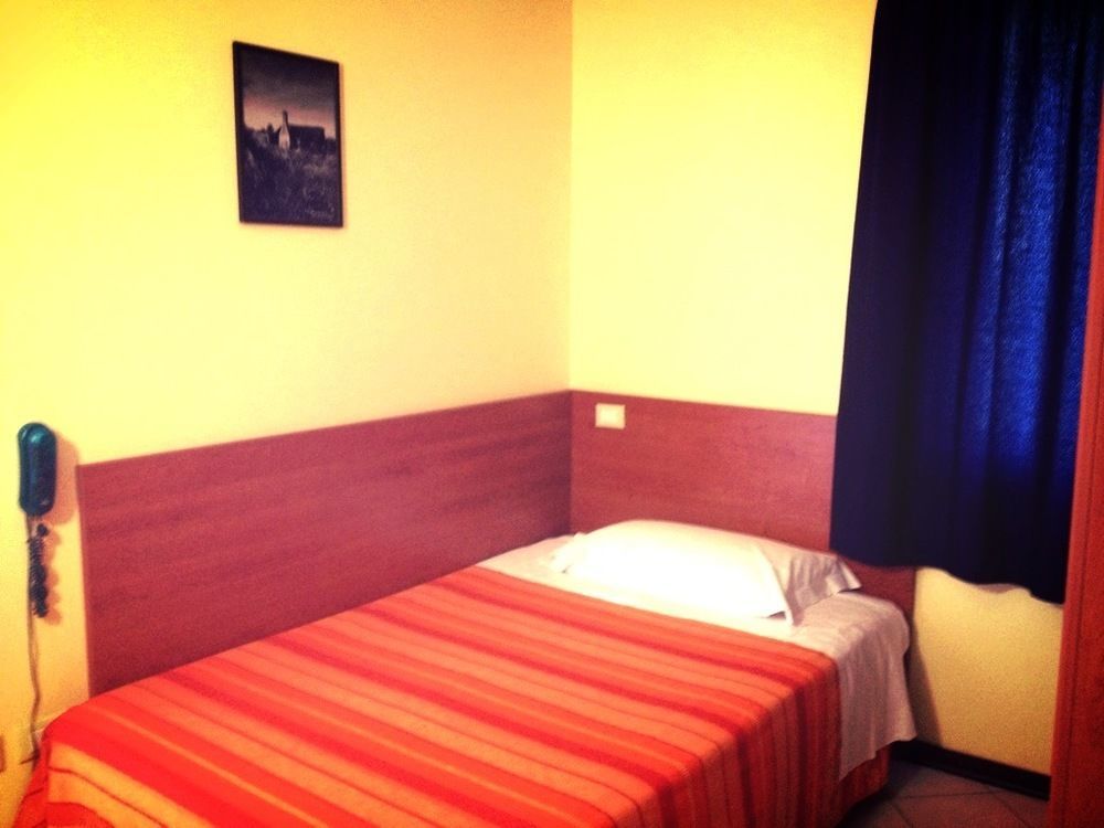 Bussana Hotel 3*